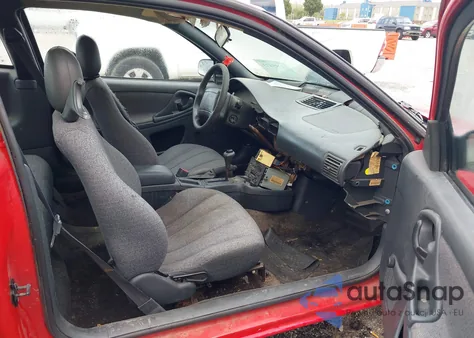 2000 Chevrolet Cavalier from USA, damaged, VIN 1G1JC1247Y7162818